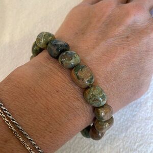 💐5/25 natural tumbled stone stretch bracelet nice quality